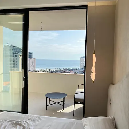 Sea View Flat With Jacuzzi Appartamento *