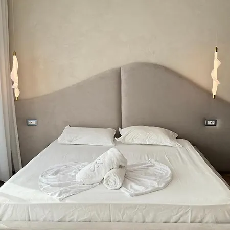 Appartamento Sea View Flat With Jacuzzi