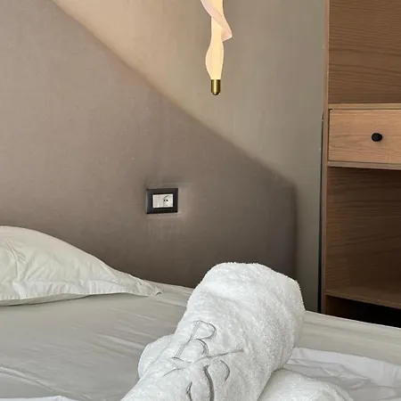 Sea View Flat With Jacuzzi Appartamento *