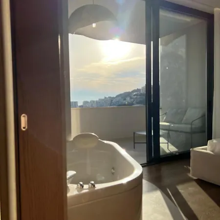 Sea View Flat With Jacuzzi Durrës