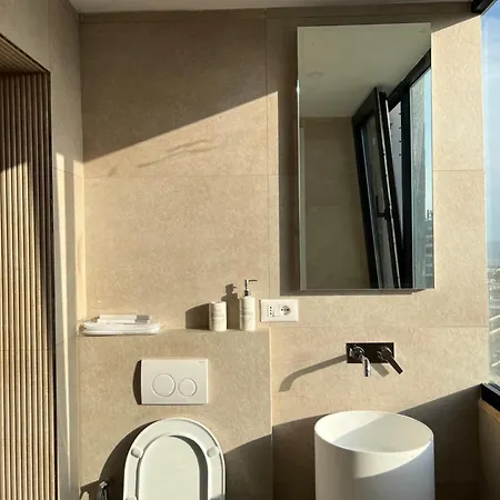 Sea View Flat With Jacuzzi Appartamento *