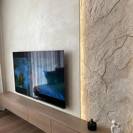 Sea View Flat With Jacuzzi Appartamento *
